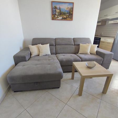 Three Lions Apartment Pula Luaran gambar